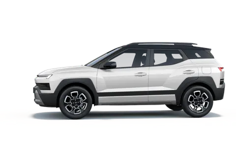 Bayon in Atlas White with Titanium Black Roof, side profile view